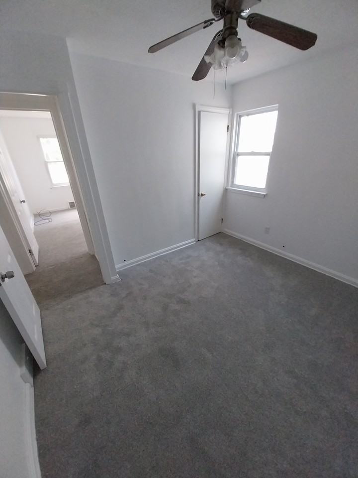 25670 Briardale Ave #1 - Photo 7 of 9