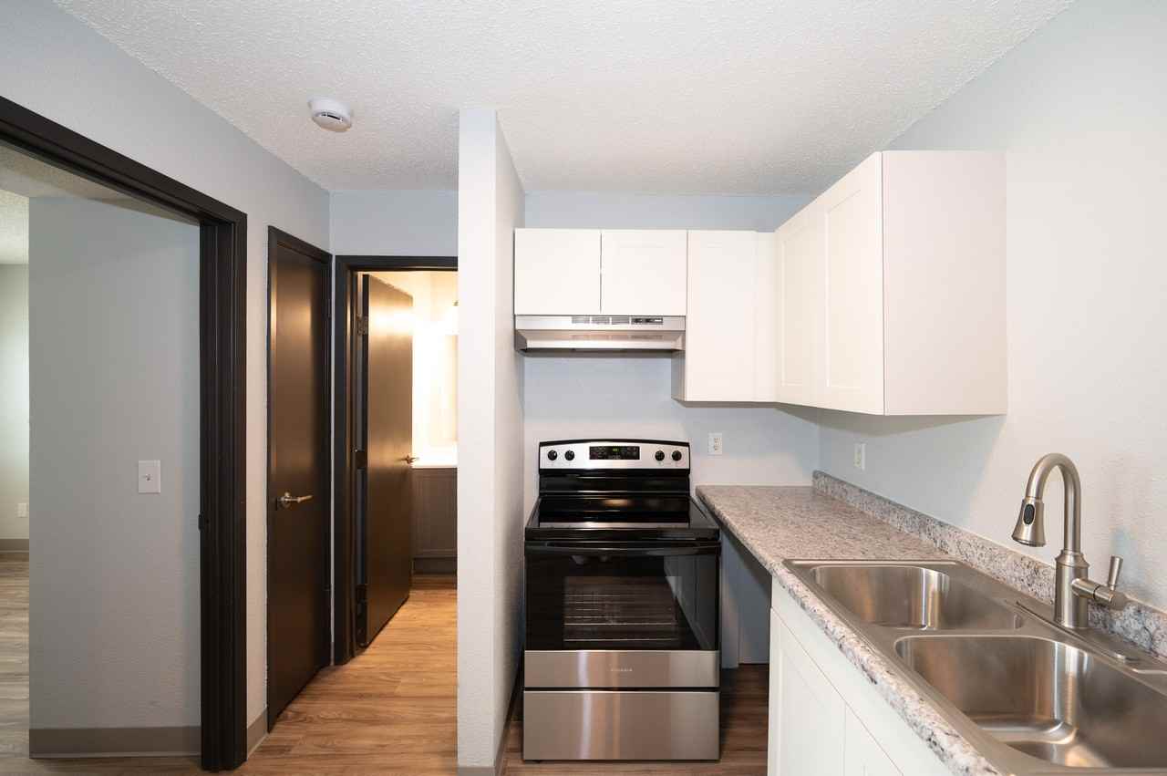 412 412 14th Street SoutheastApt 1108 #1108 - Photo 3 of 23