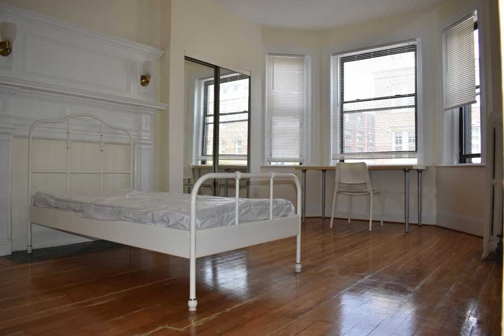 16 Glenville Avenue - 2unit 2 #2 - Photo 5 of 10