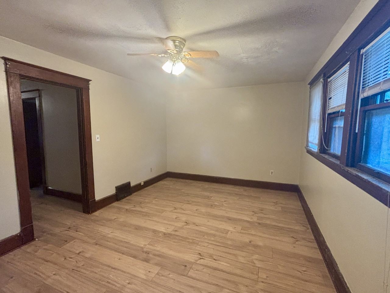 95 Shadyside Dr #1 - Photo 4 of 12