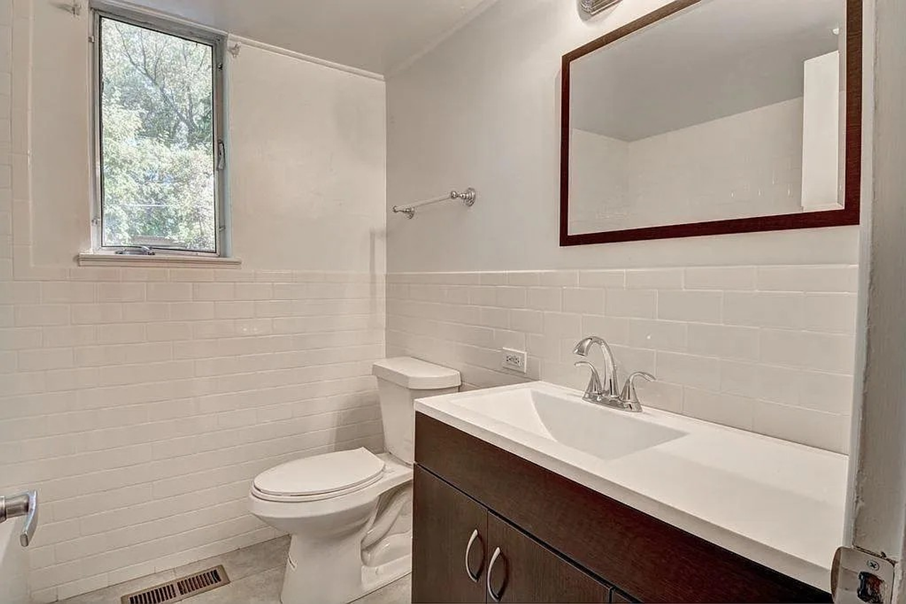 1110 6th St #1112 - Photo 6 of 14