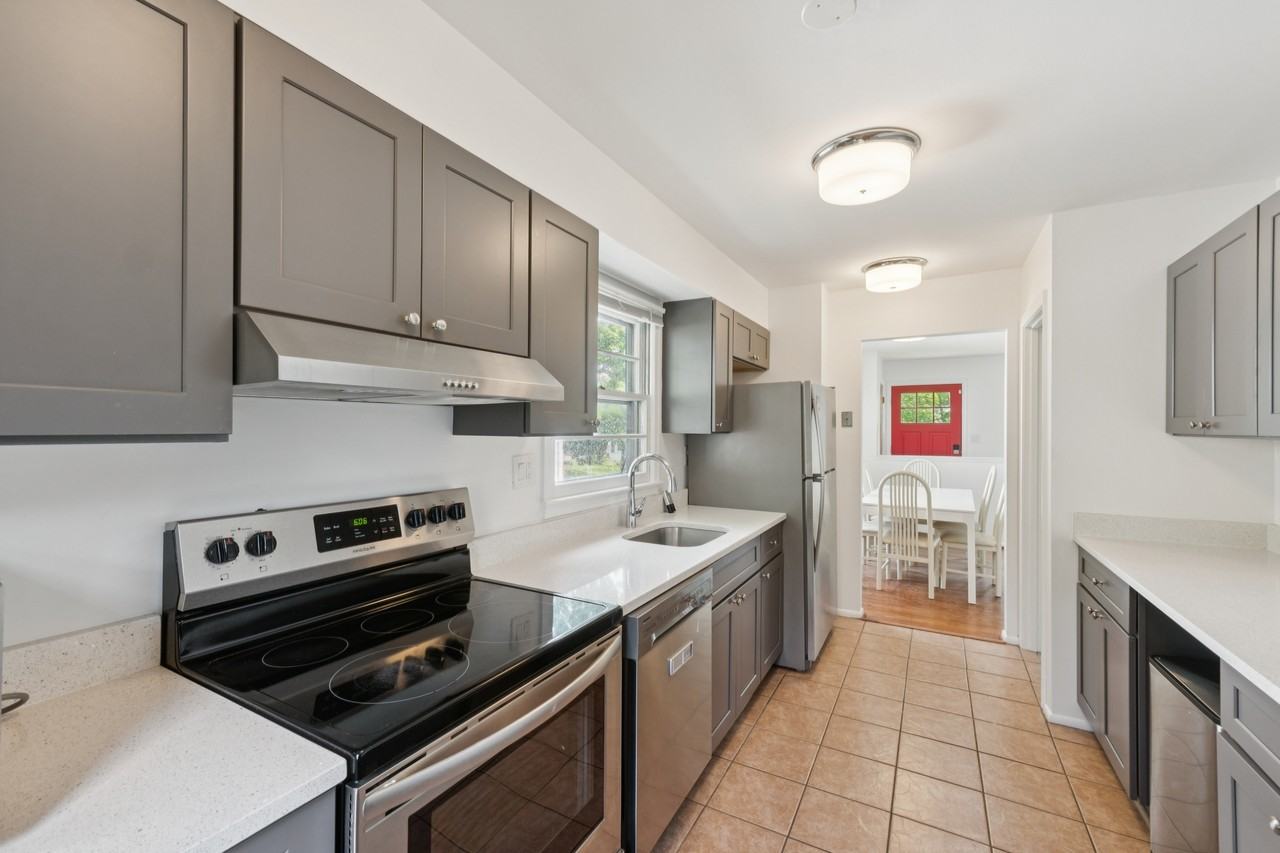 4707 Norwich Rd #1 - Photo 3 of 6