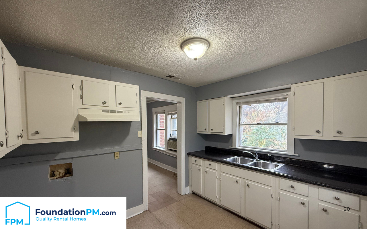 1576 David Street #1 - Photo 3 of 14