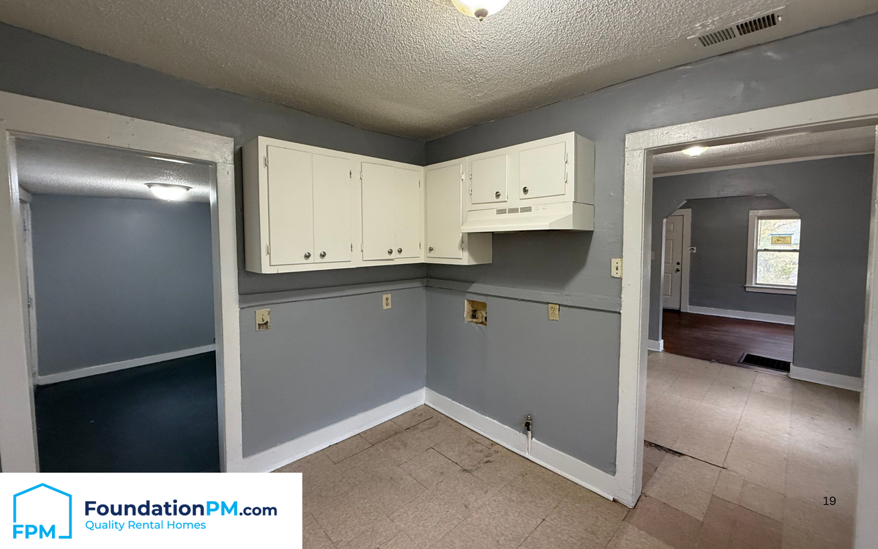 1576 David Street #1 - Photo 5 of 14