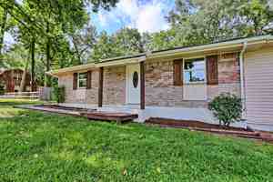 featured image of 704 Natchez River Circle #1