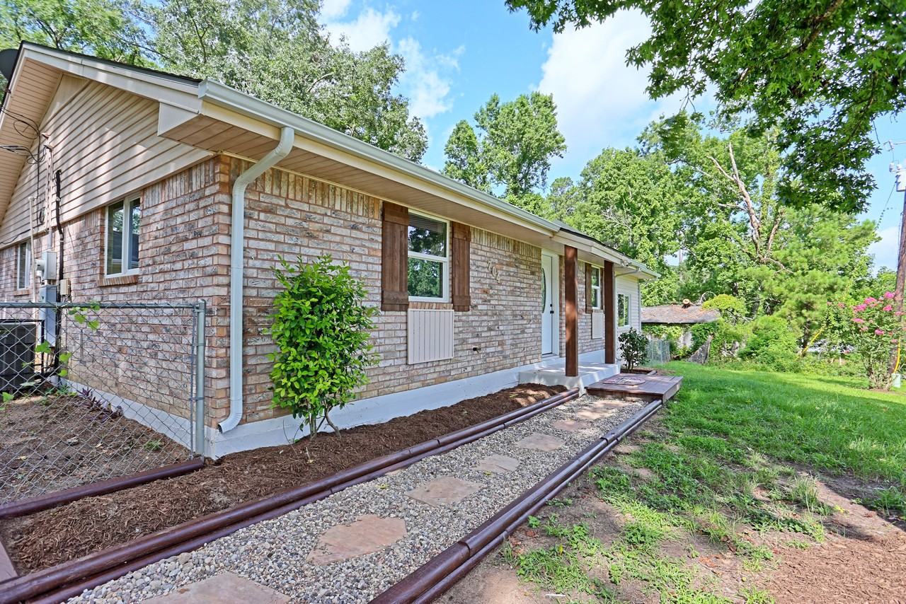 704 Natchez River Circle #1 - Photo 2 of 50