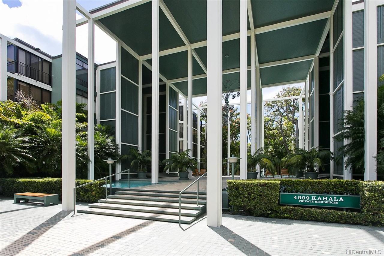 4999 Kahala Avenue #1 - Photo 4 of 25