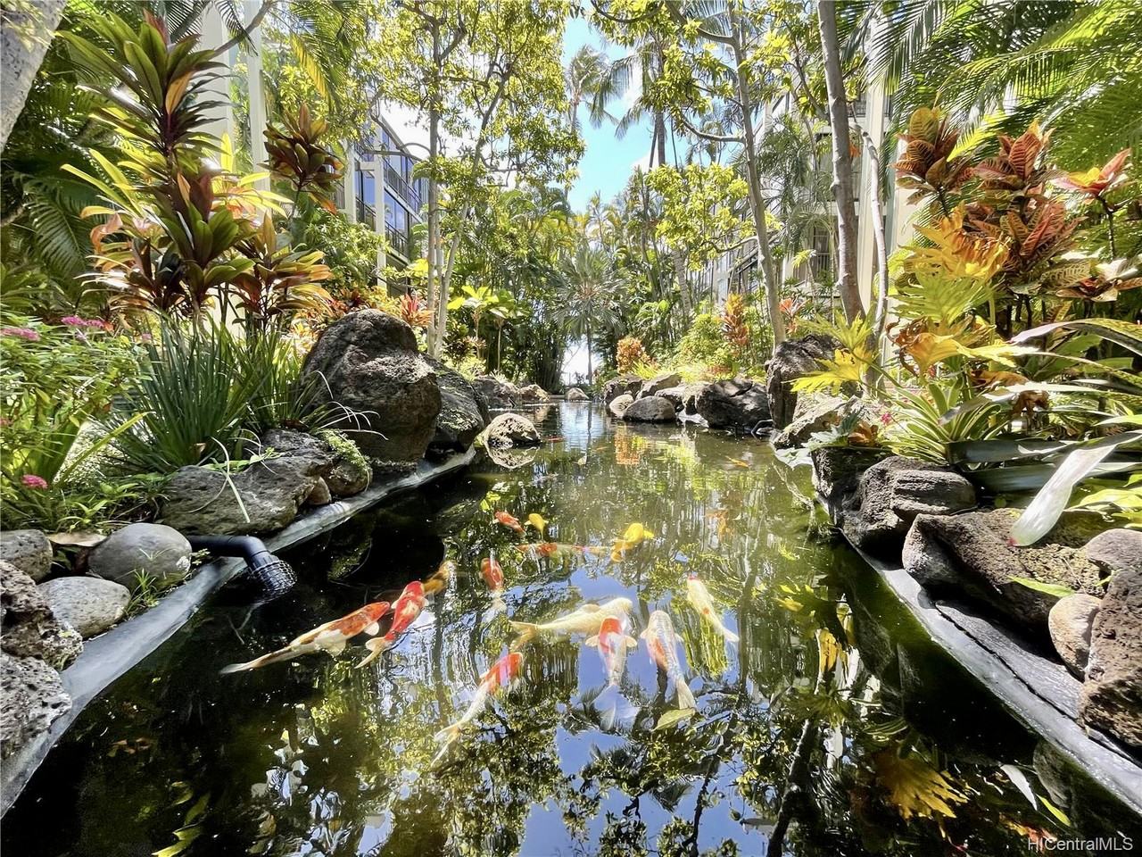 4999 Kahala Avenue #1 - Photo 7 of 25