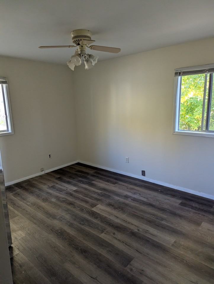 910 S Duncan Rd #1 - Photo 6 of 7