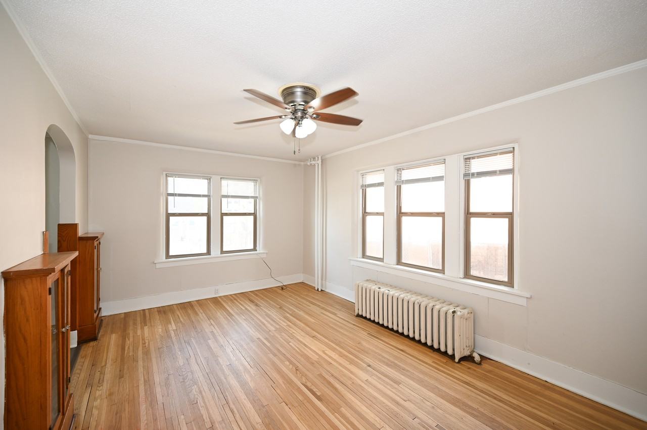 603 1st St Sw #105 - Photo 5 of 17