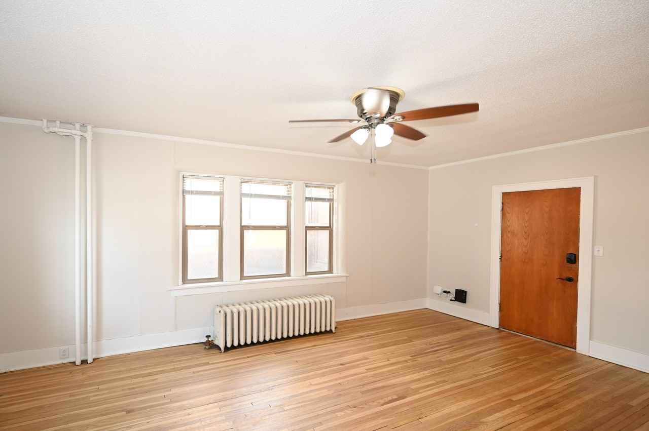 603 1st St Sw #105 - Photo 7 of 17