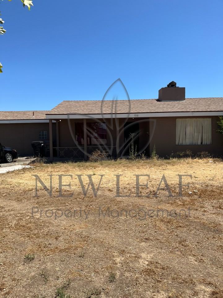 558 East Avenue Q 12 #1