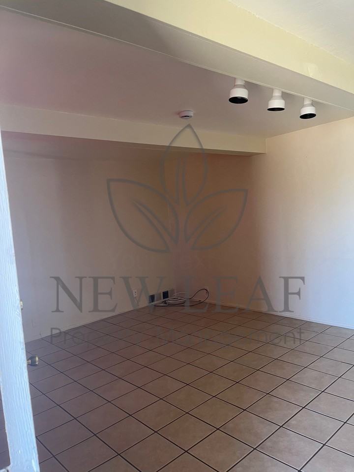 558 East Avenue Q 12 #1 - Photo 5 of 10