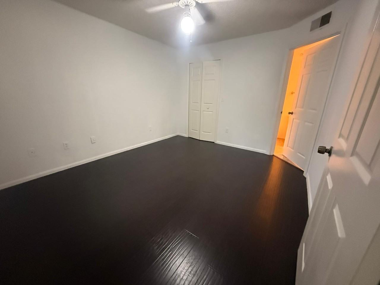 2201 Metropolitan Way #1423 - Photo 7 of 10