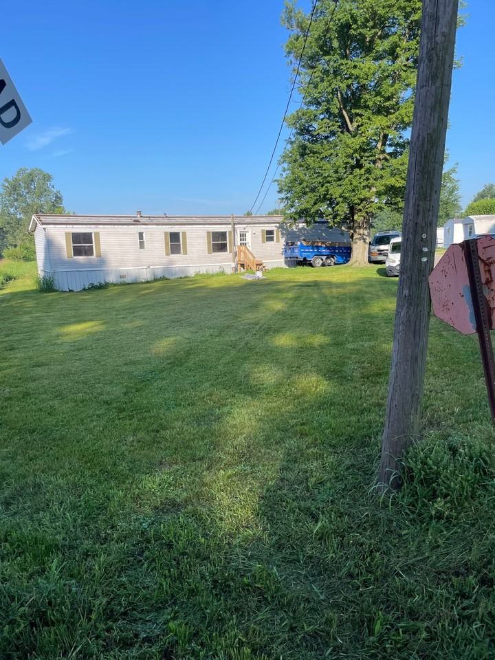 270 South Walnut Street - Photo 3 of 6