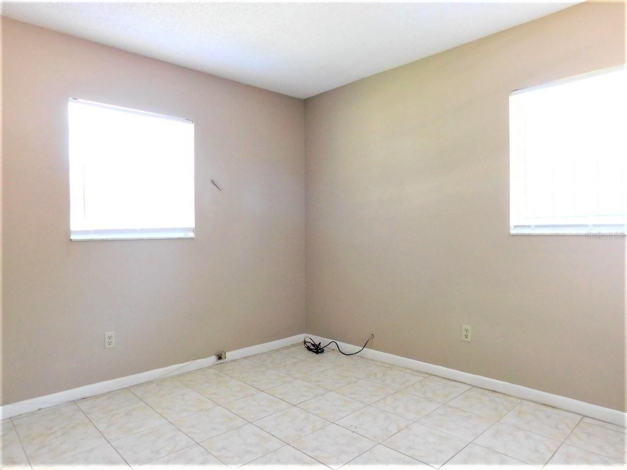 1518 Frazier Ave #1 - Photo 4 of 10