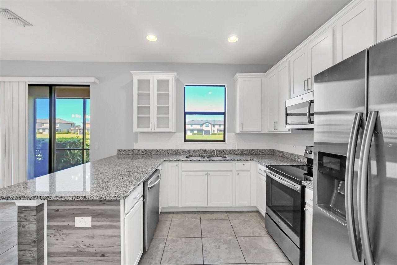 2471 Seven Oaks Dr #1 - Photo 4 of 19