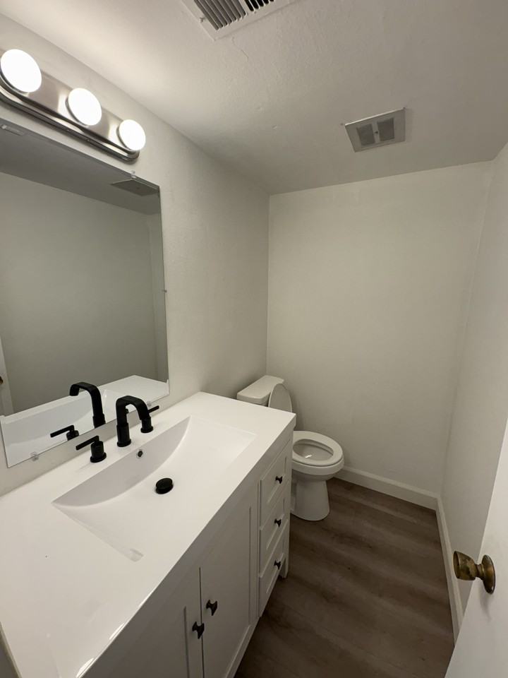 224 Arlen Dr #3 - Photo 6 of 9