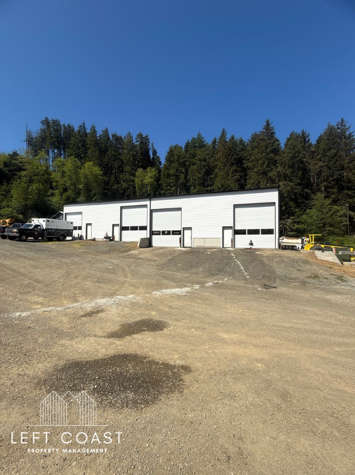 2560 Southeast 23rd Drive #7 - Photo 2 of 3