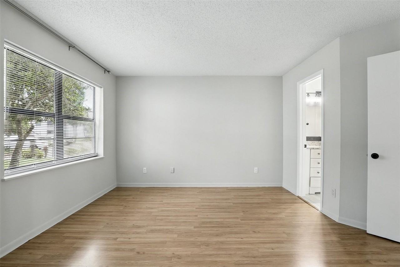 3966 Atrium Dr #1 - Photo 5 of 19