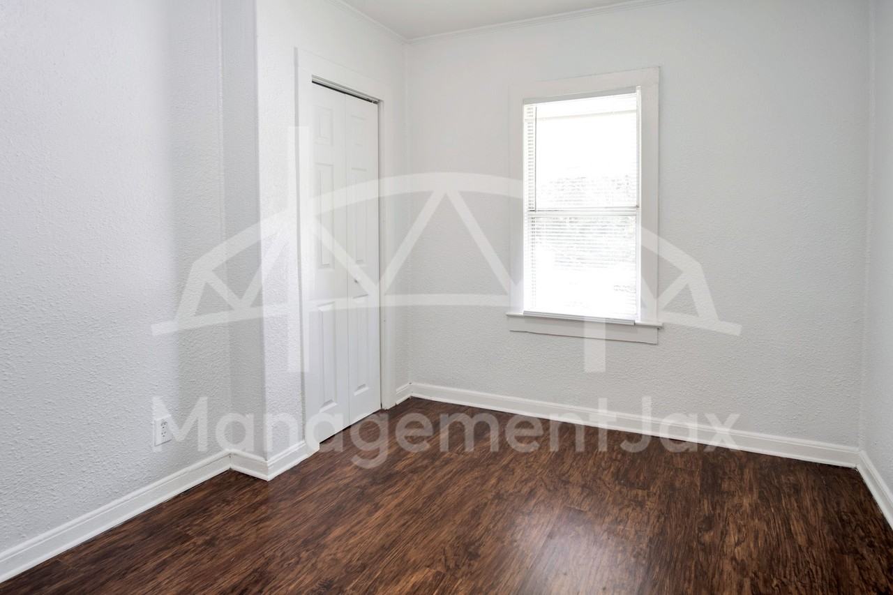 1671 West 35th Street #1 - Photo 6 of 17