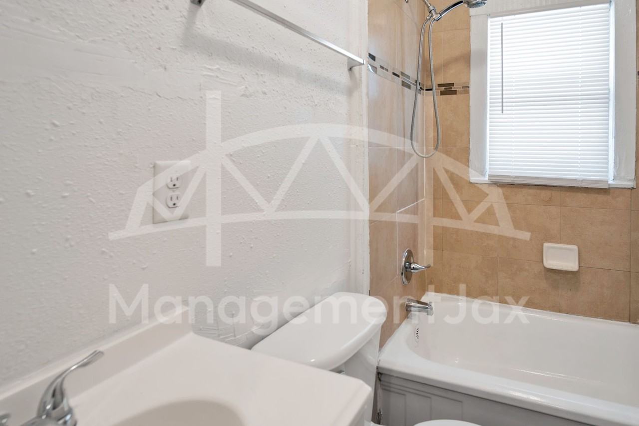 1671 West 35th Street #1 - Photo 7 of 17