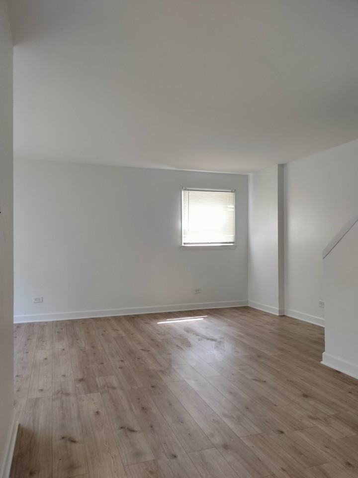 7910 S Muskegon Ave #1 - Photo 3 of 30