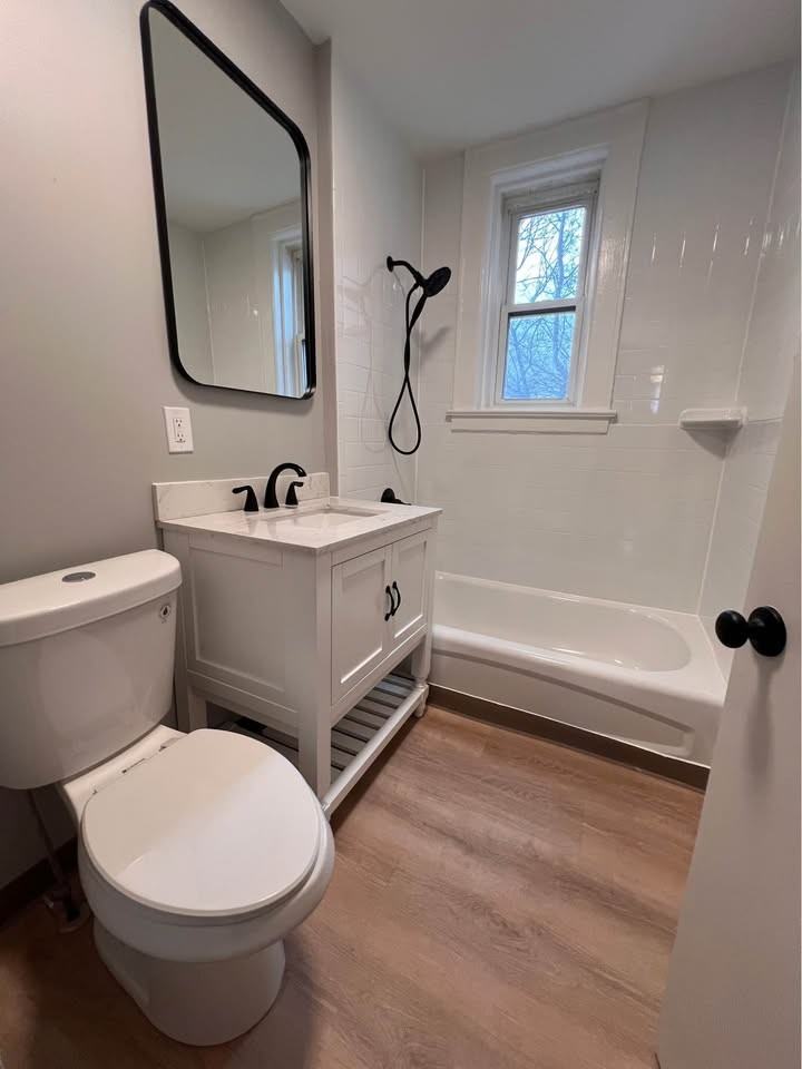 1476 Chapel Street #303 - Photo 4 of 8