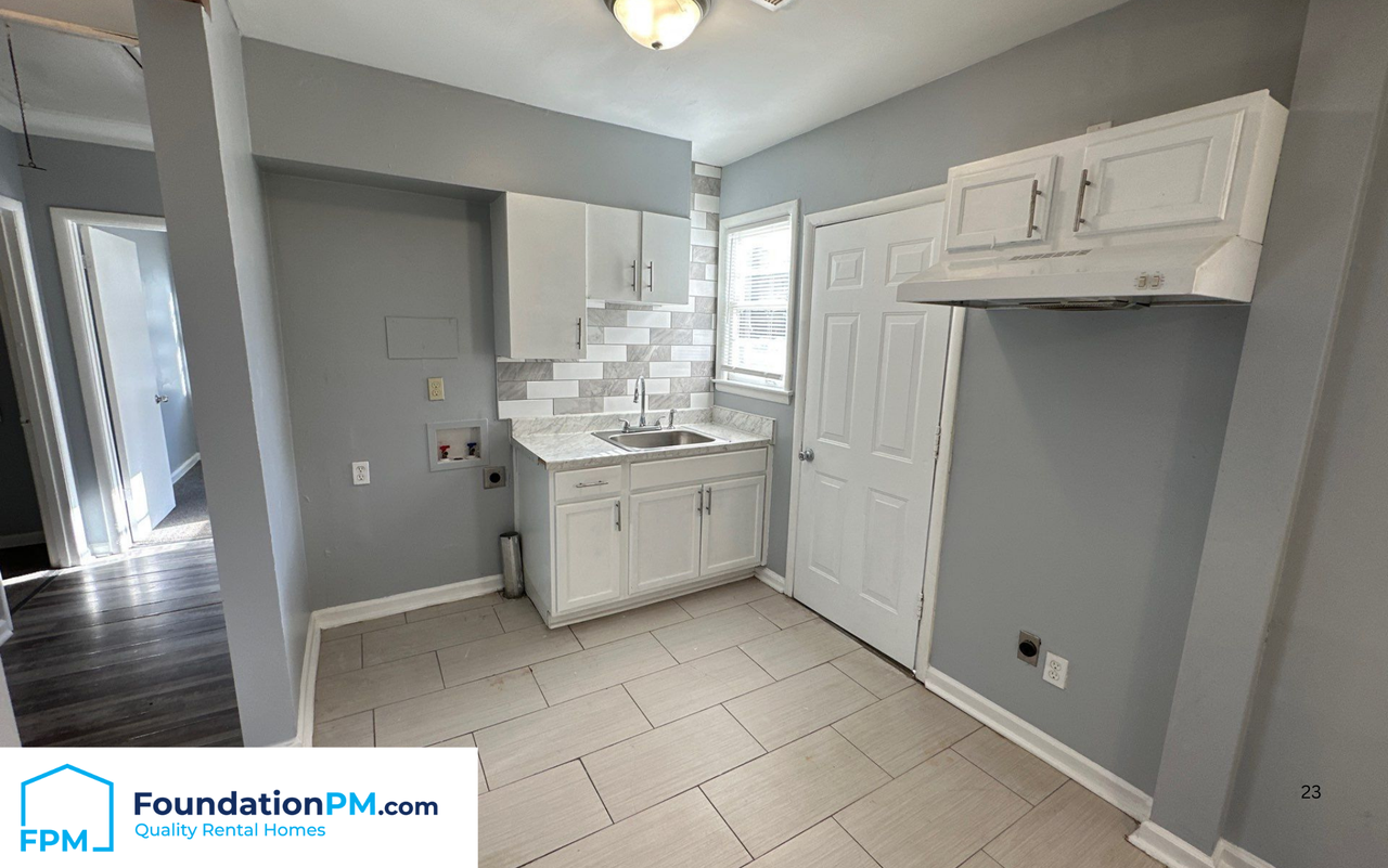 1491 Harlem St #1 - Photo 5 of 17