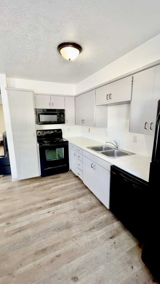 644 644 East 600 North-40 #40 - Photo 4 of 9