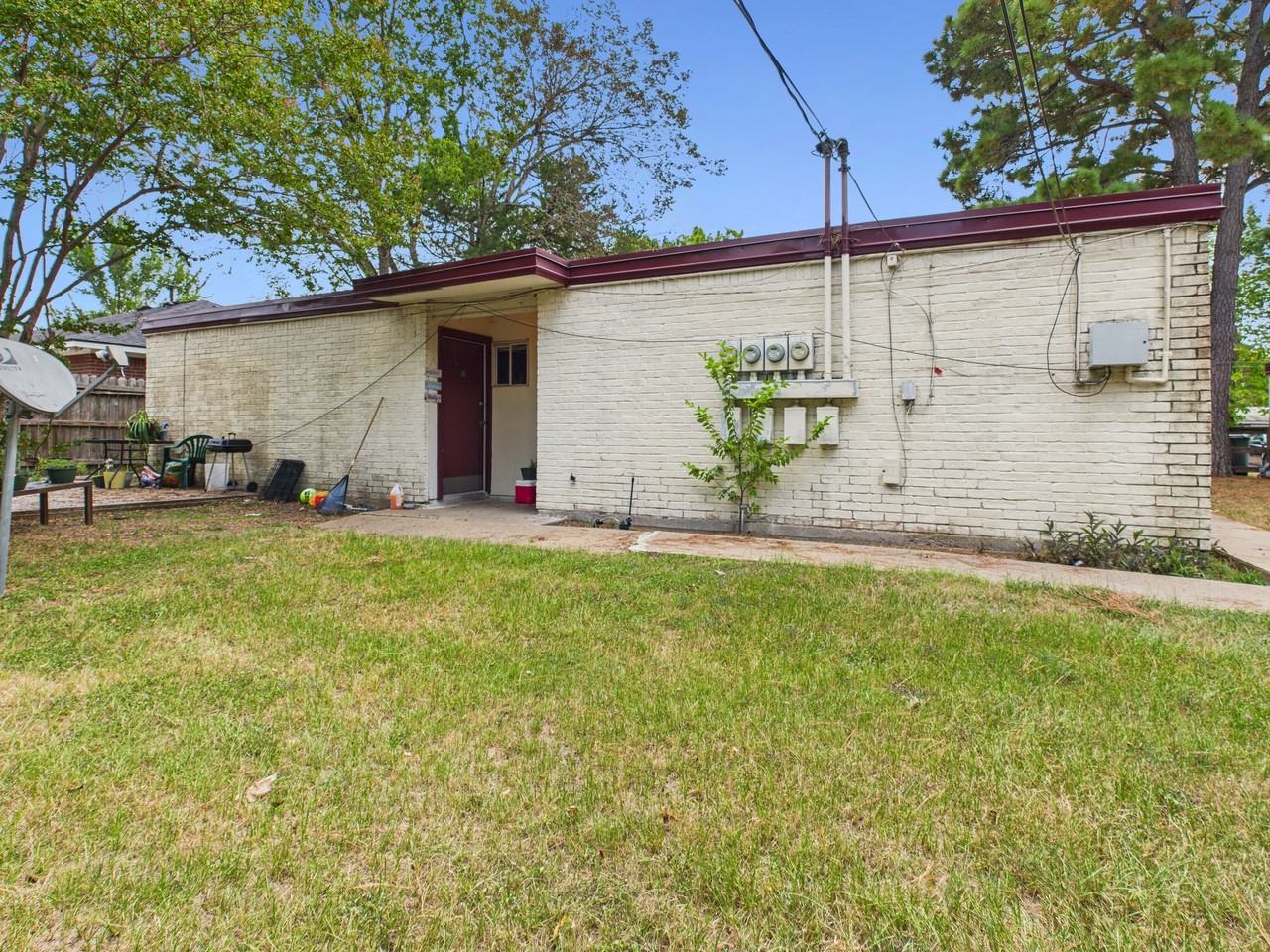 308 Ehlinger Drive #C - Photo 2 of 16