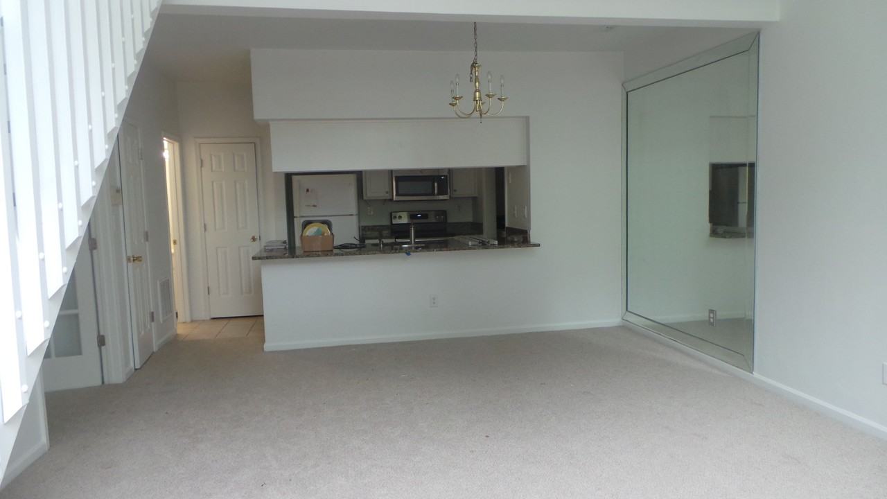 1012 Primrose Lane #1 - Photo 2 of 10