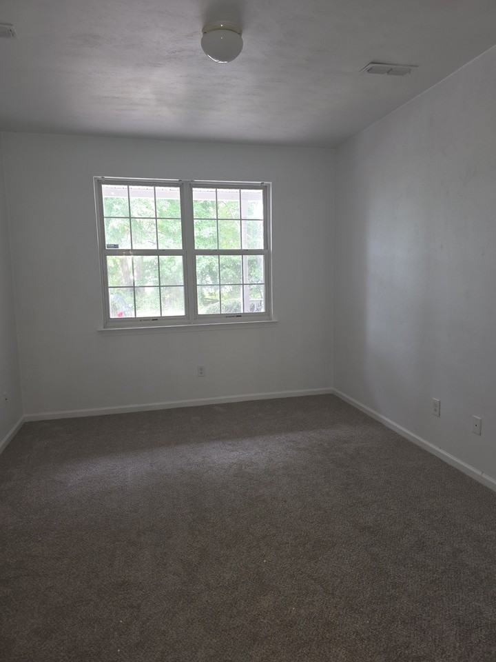 1012 Primrose Lane #1 - Photo 4 of 10