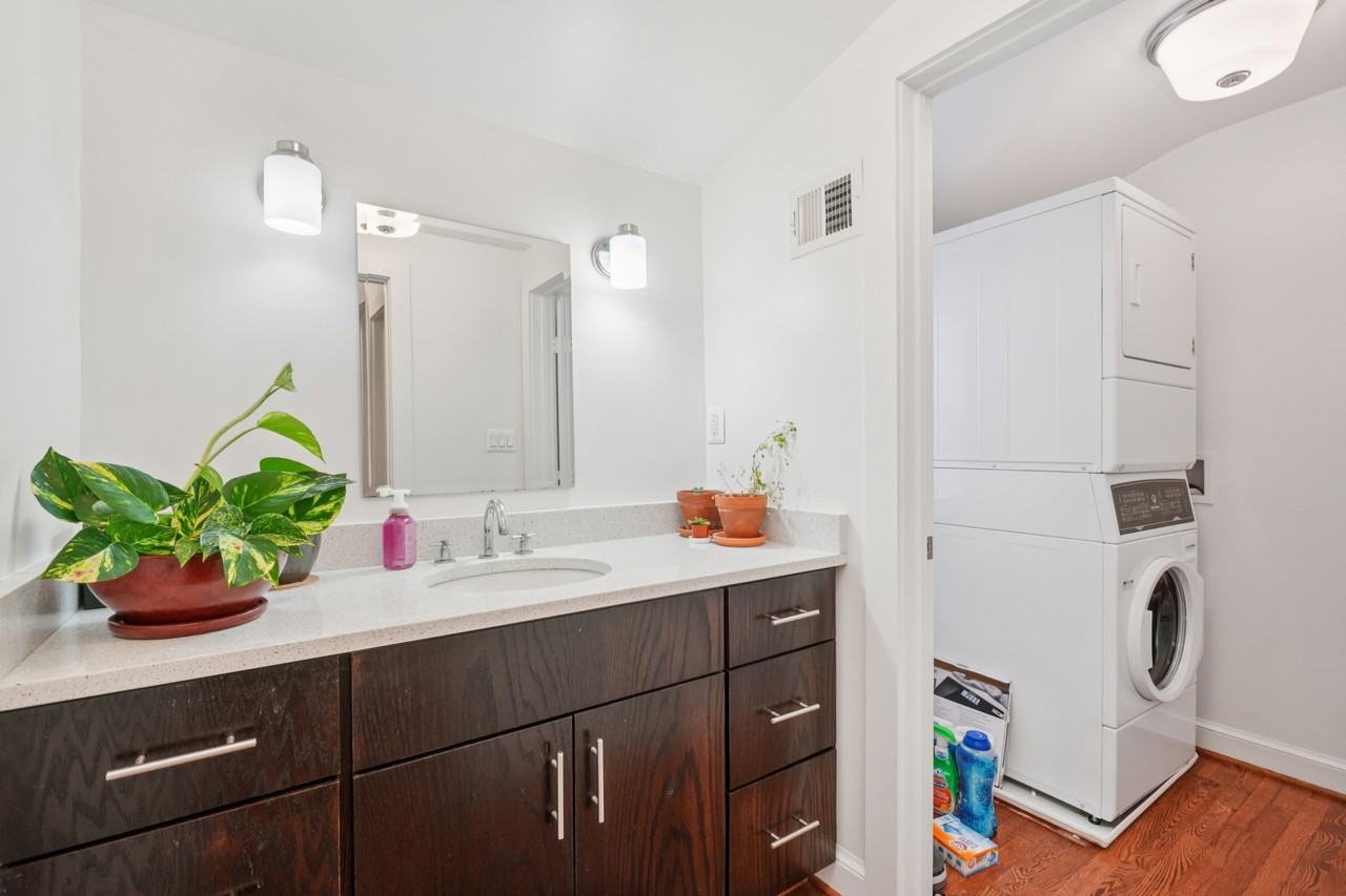 8305 48th Avenue #1 - Photo 5 of 8