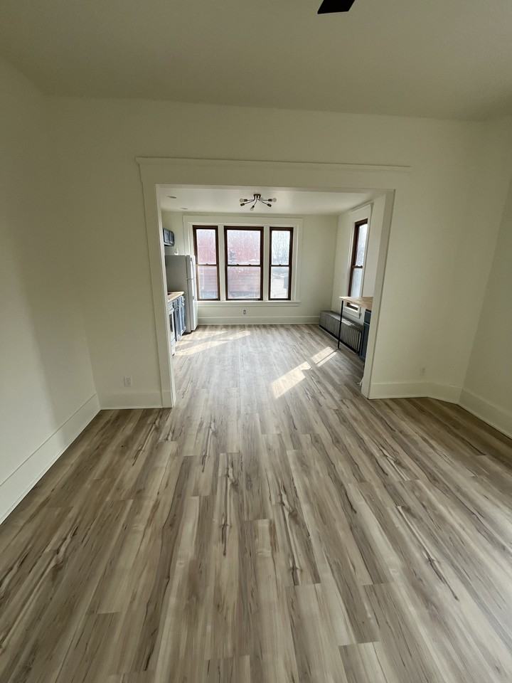 3220 Washington Ave #3 - Photo 2 of 9