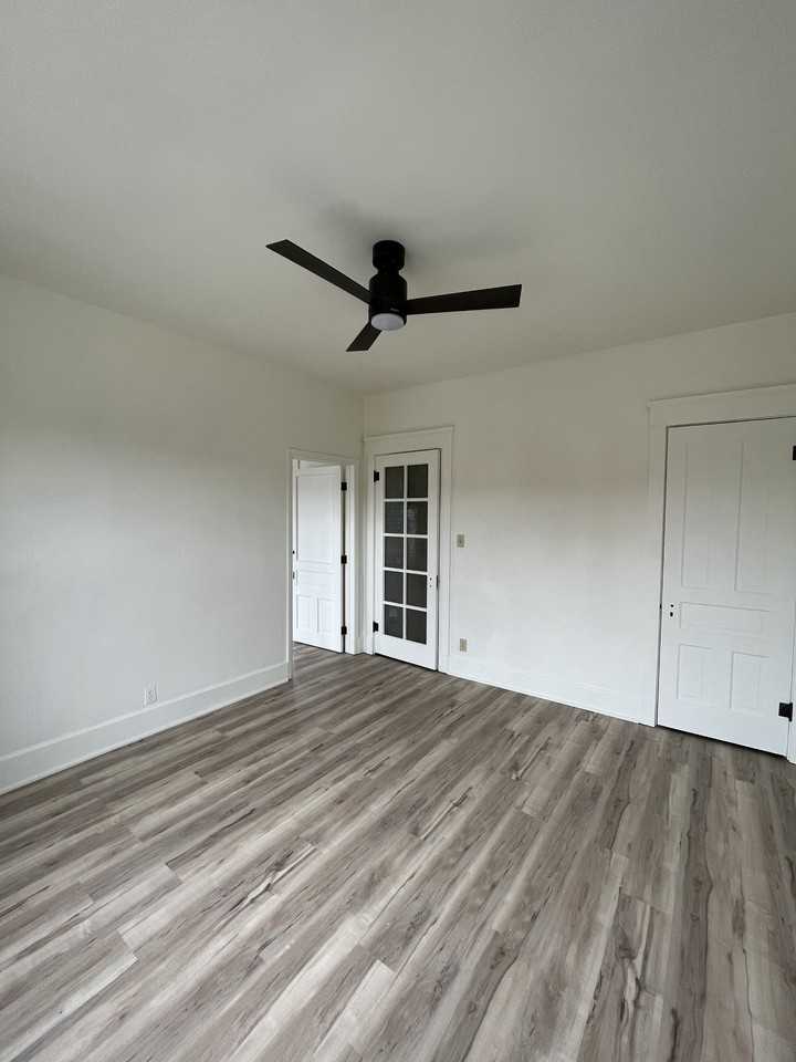 3220 Washington Ave #3 - Photo 7 of 9