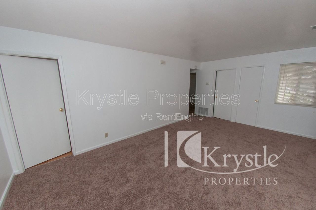 1900 Alice Dr - Photo 3 of 15