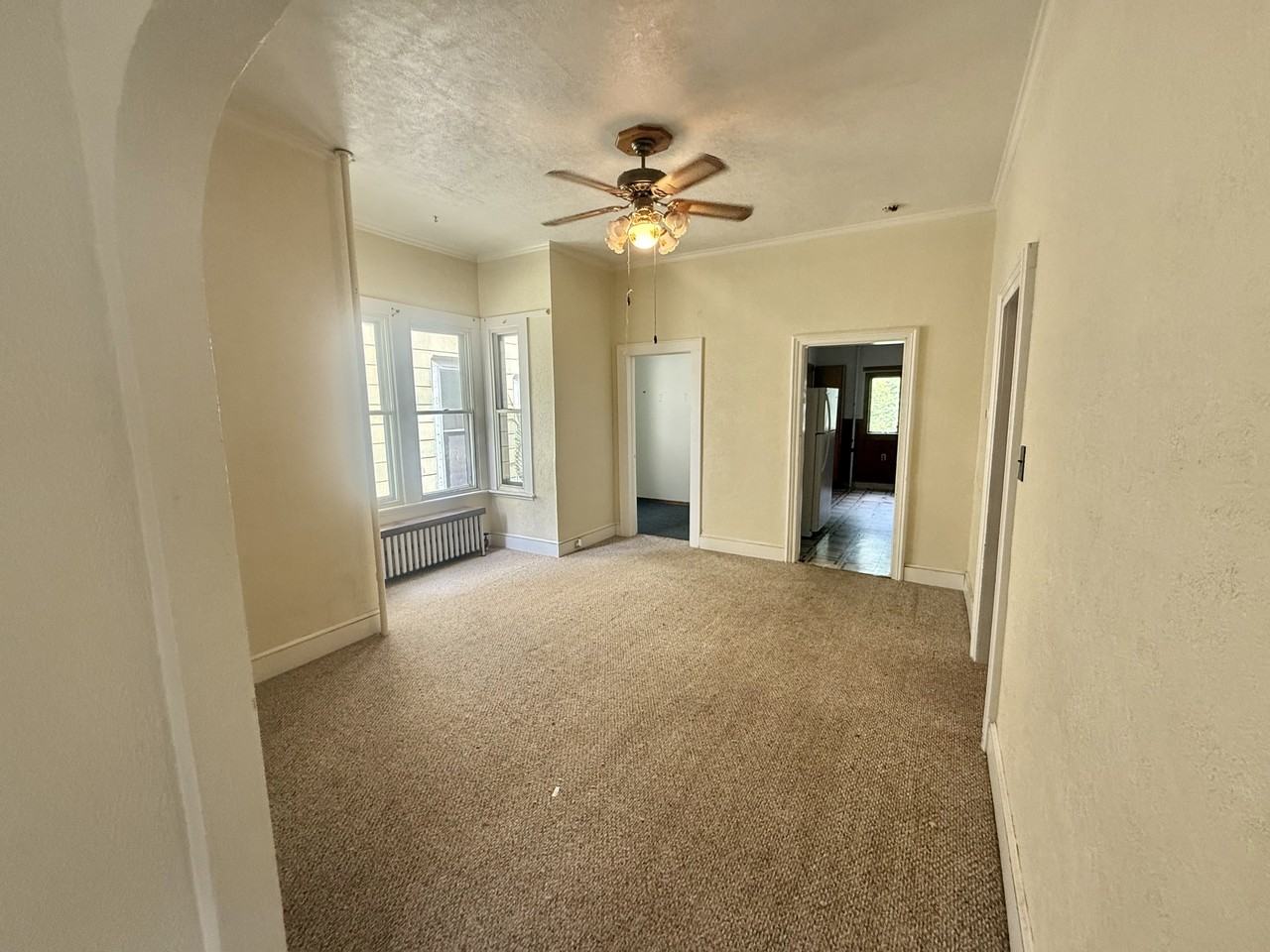 1349 Capouse Ave 1st Fl #1stFL - Photo 6 of 7