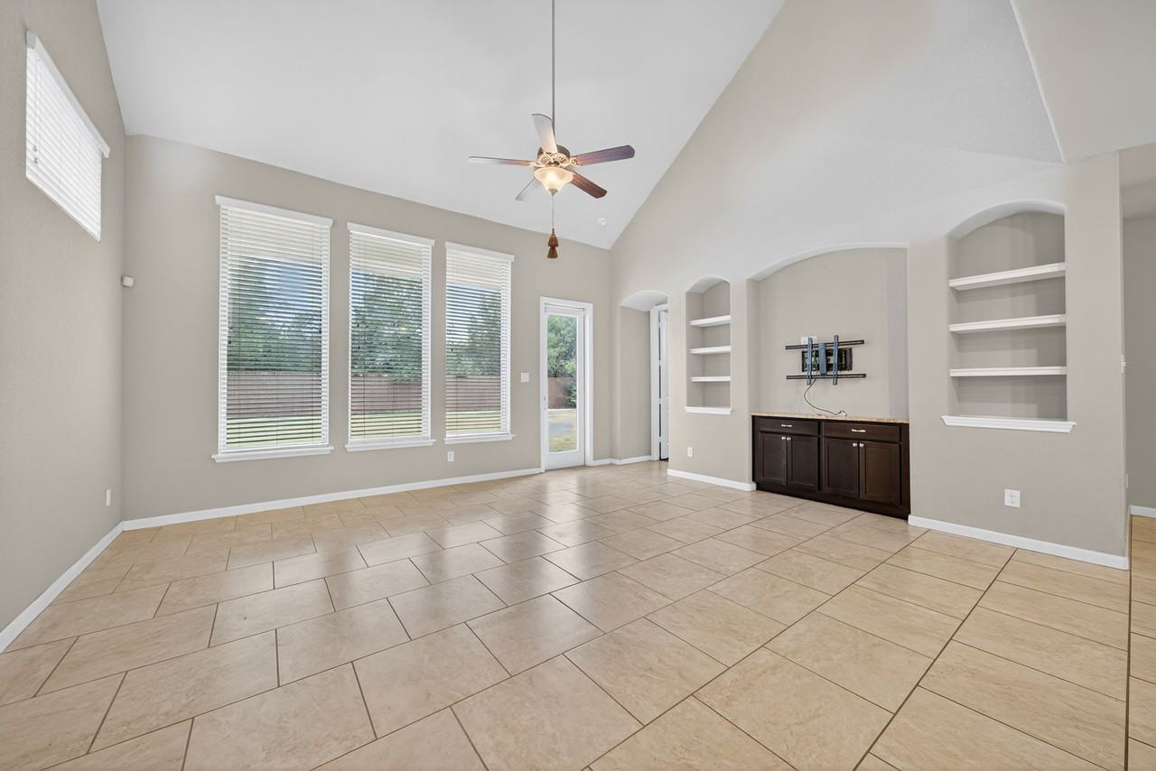 1226 Hidden Cave Drive #1 - Photo 7 of 35