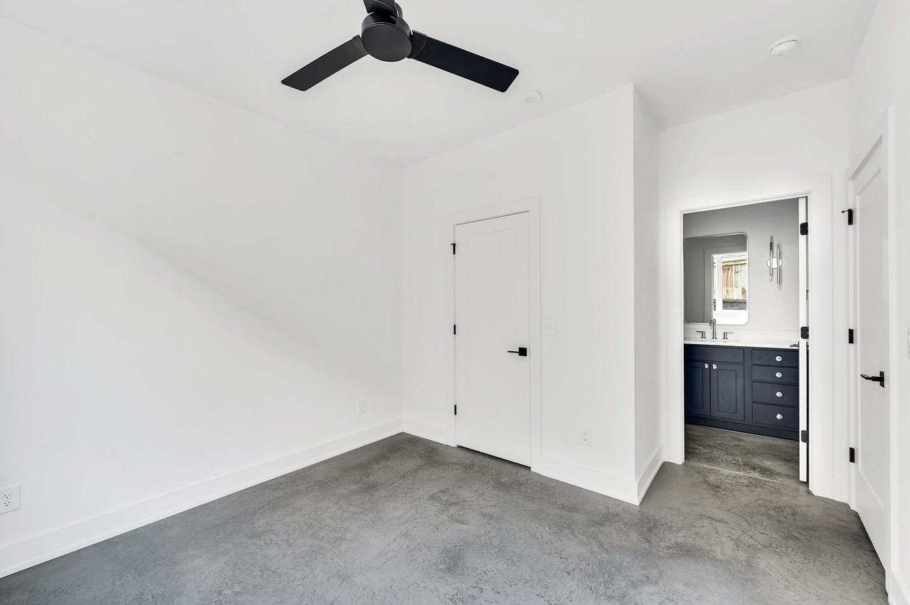 18 Willis Street #1 - Photo 6 of 50