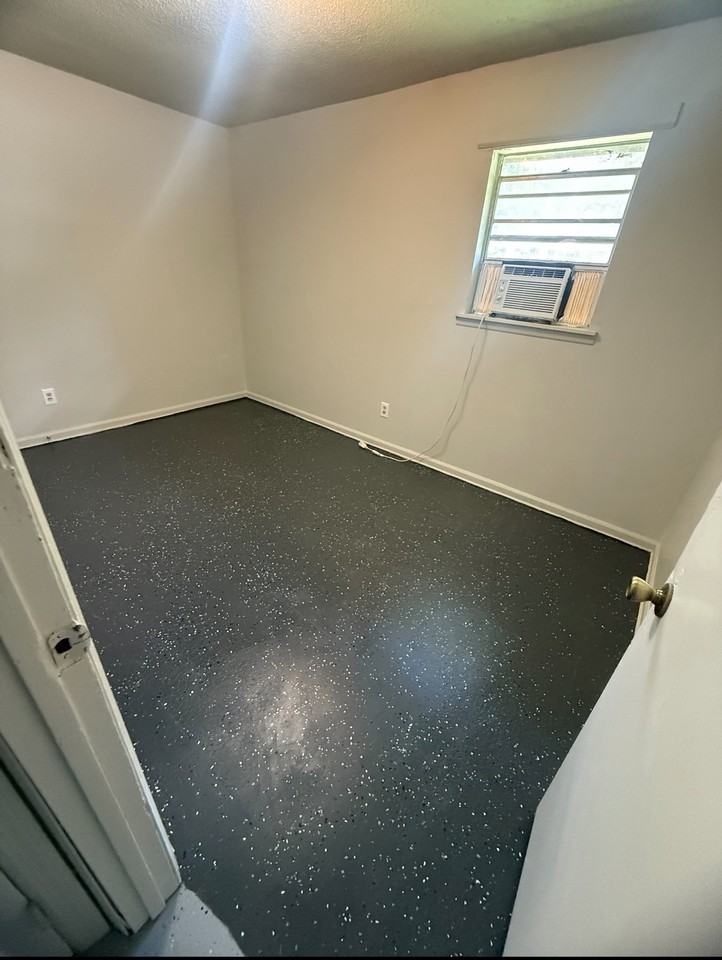 606 Lowe Street #B - Photo 5 of 6