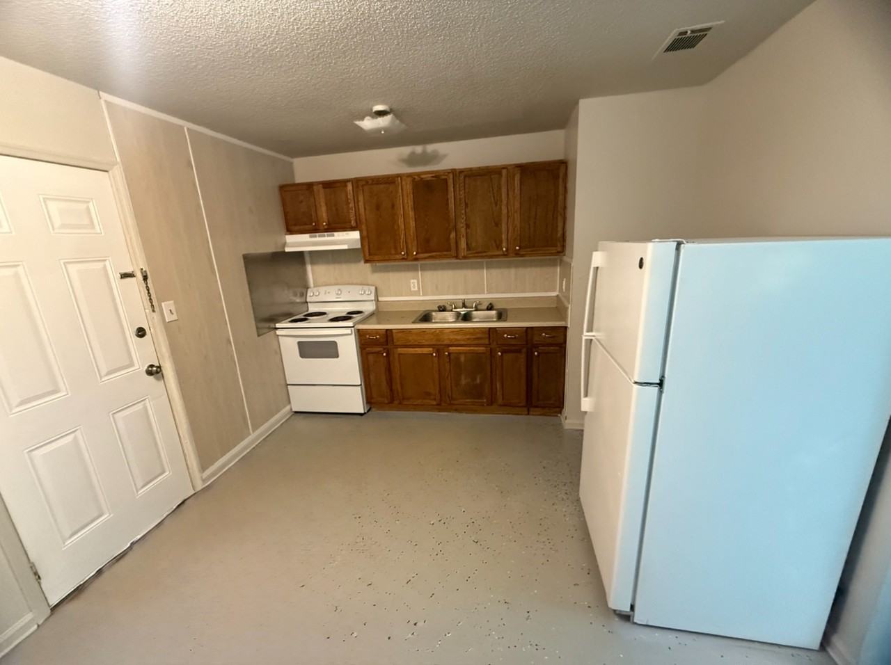 606 Lowe Street #B - Photo 6 of 6