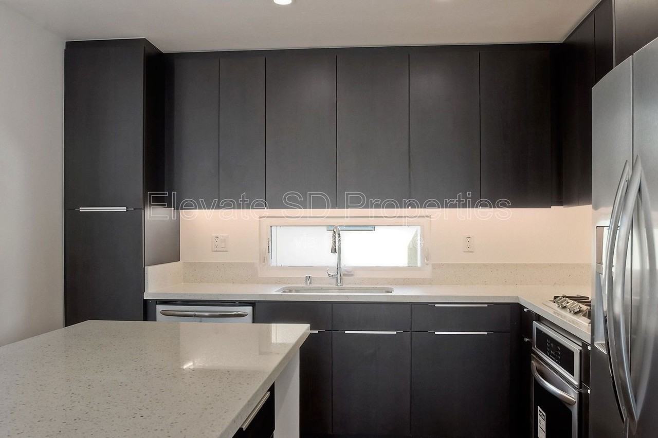 2868 C St - Photo 2 of 28