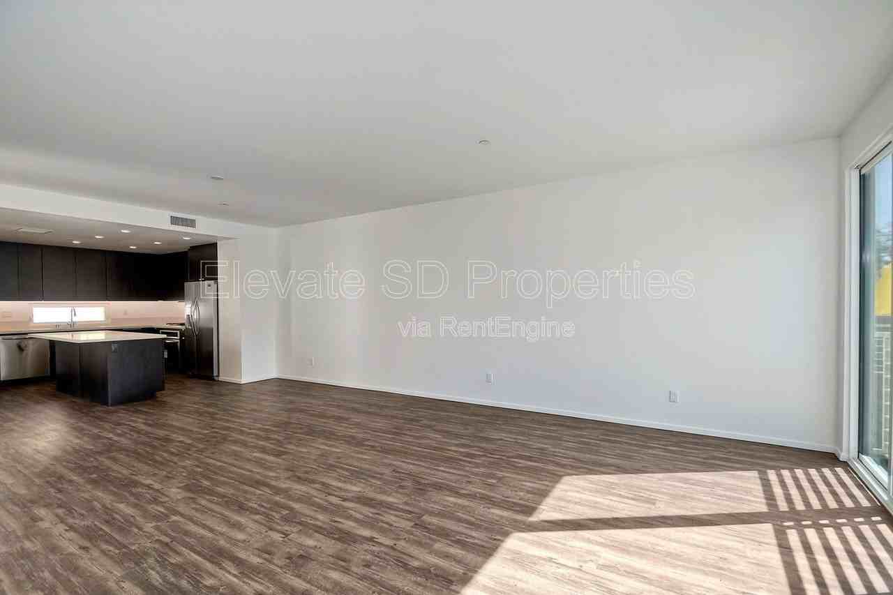 2868 C St - Photo 3 of 28