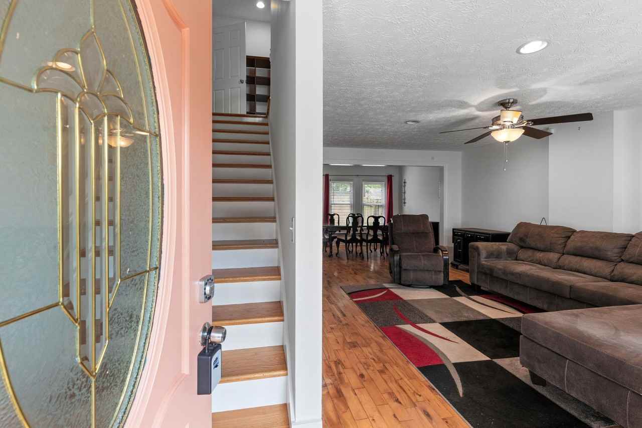 1006 10th Ave N #1 - Photo 5 of 33