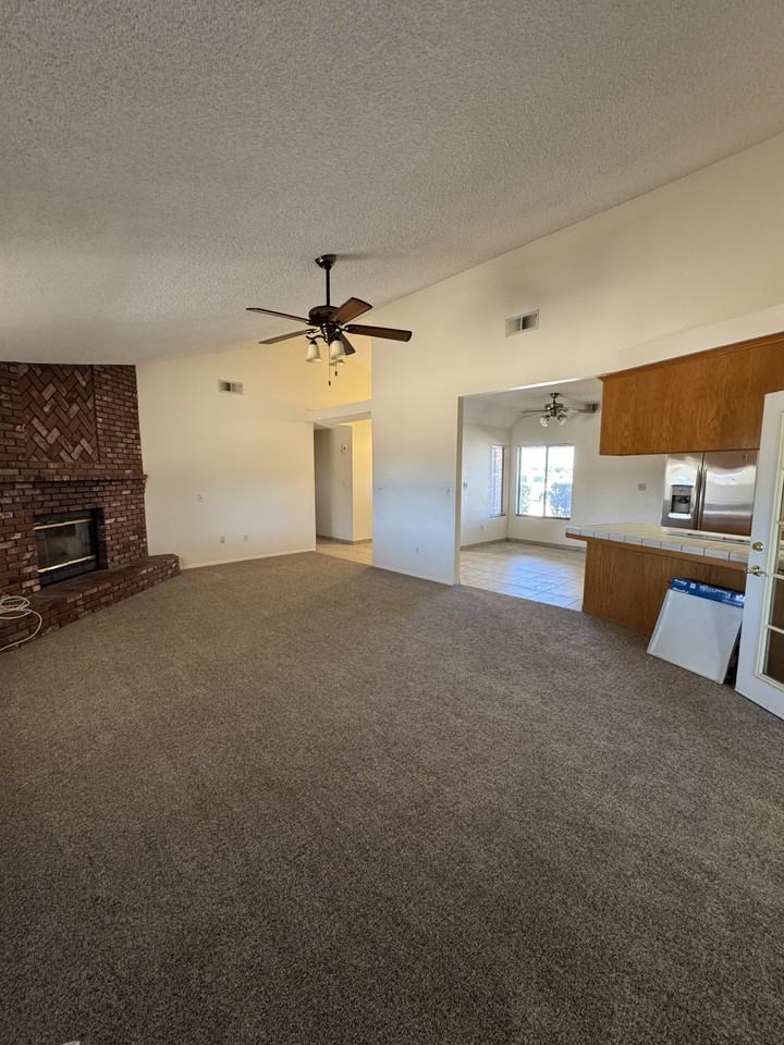 9224 Greenwood Ave #1 - Photo 6 of 17