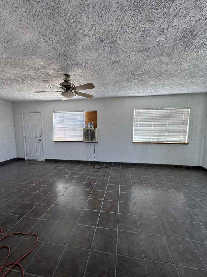 9224 Greenwood Ave #1 - Photo 7 of 17