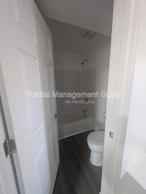 302 48th Avenue South #2 - Photo 3 of 4