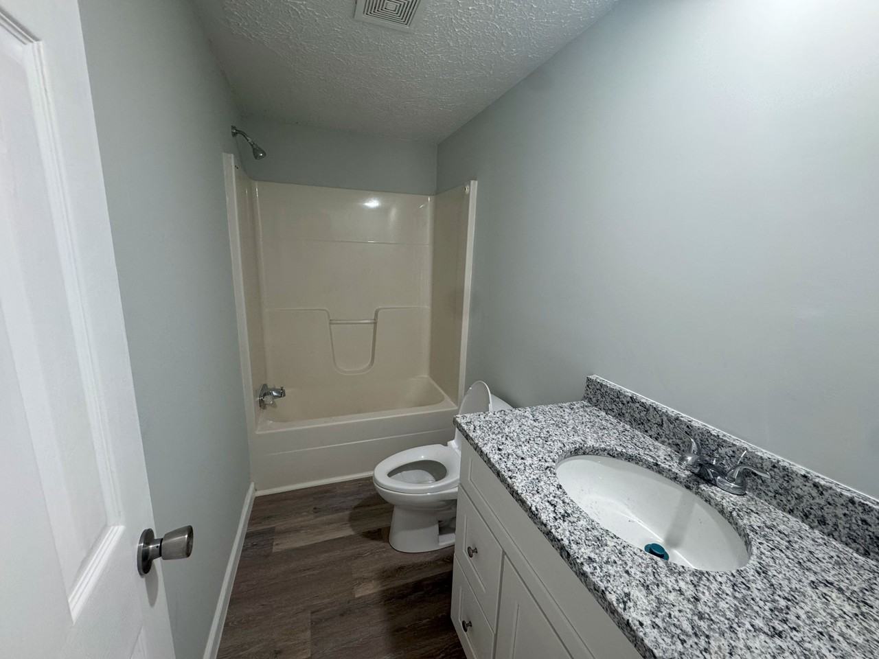 105 Hatteras Drive - Photo 3 of 11