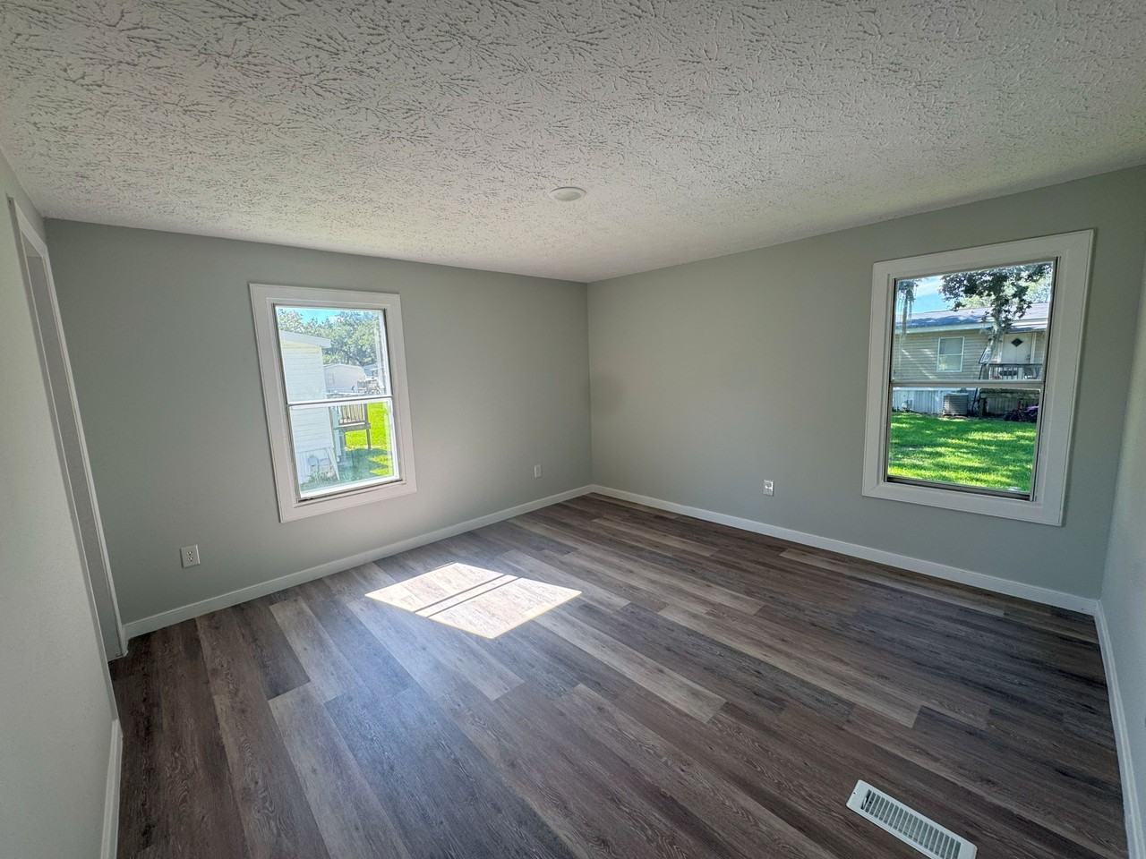 105 Hatteras Drive - Photo 5 of 11